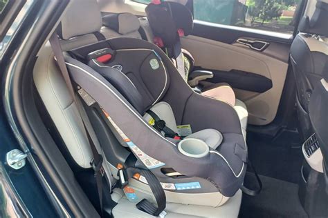 How Do Car Seats Fit In A 2023 Kia Sportage Hybrid