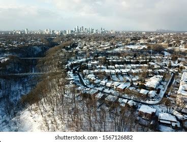 65 Rosedale Toronto Images, Stock Photos, 3D objects, & Vectors ...