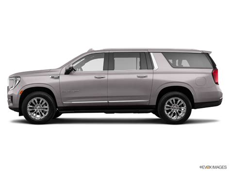 The 2023 GMC Yukon XL SLT In La Malbaie St Gelais Chevrolet