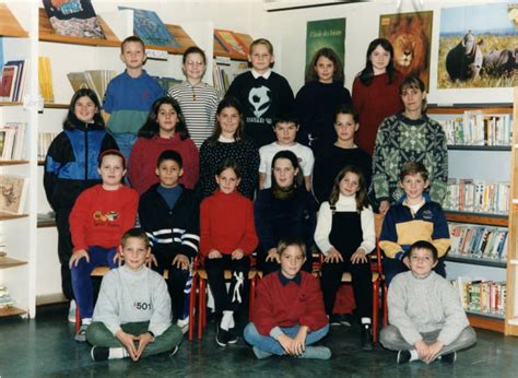 Photo De Classe Cm De Ecole Le Bel Air Fontenay Les Briis