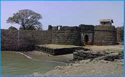 Colaba Fort Tours at best price in Raigad | ID: 9655367633