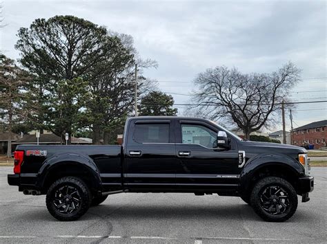 2017 Ford Super Duty F 250 Platinum Crew Cab Srw 4x4 67l Powerstroke