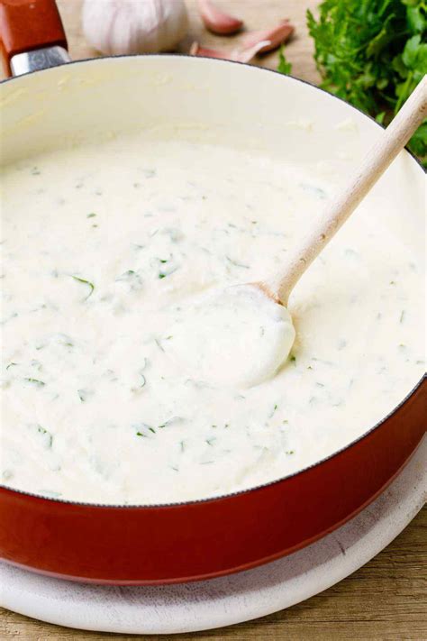 5-Ingredient Keto Alfredo Sauce (Easy!) - Keto Pots