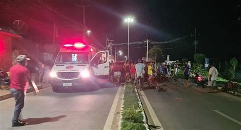 Motociclista Morre Ap S Colidir Contra Poste De Ilumina O Em Canteiro