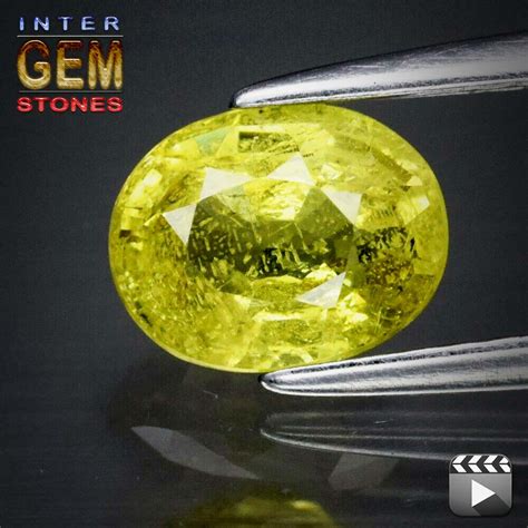 Intergemstones Ovaler Grossular Granat 1 30 Carat Gelb SI 7 0x5