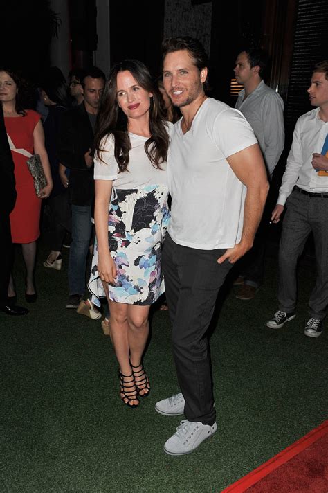 Elizabeth Reaser Y Peter Facinelli En La Comic Con Fotos En Ecartelera