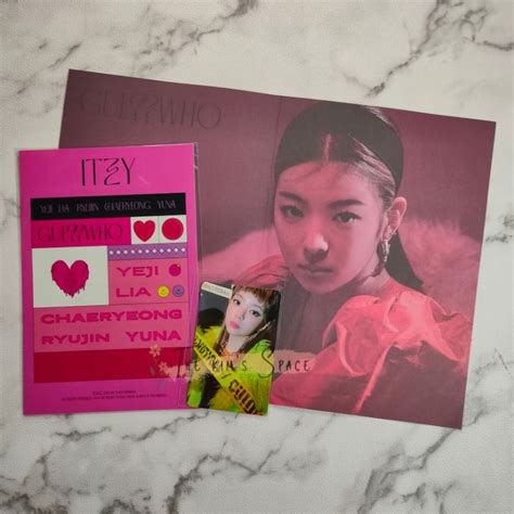 Jual Itzy Guess Who Lia Bundle Photocard Mini Folded Poster Sticker