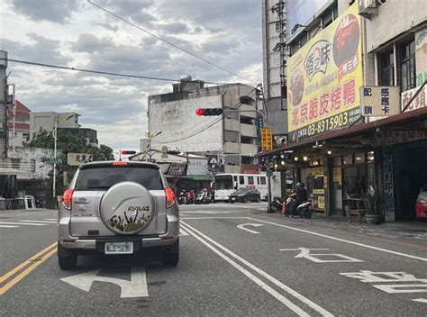 花蓮這路口半年開4千件跨雙白線罰單 研議改罰不讓行人 好房網news