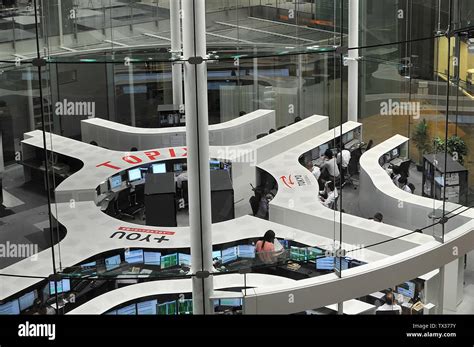 Interior Of Tokyo Stock Exchange Japan Stock Photo Alamy