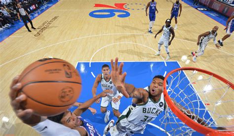 Nba En Una Batalla Alucinante Los Bucks De Antetokounmpo Se Impusieron A Los Sixers De Harden