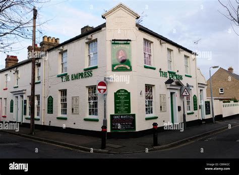 Romsey Town Hi Res Stock Photography And Images Alamy