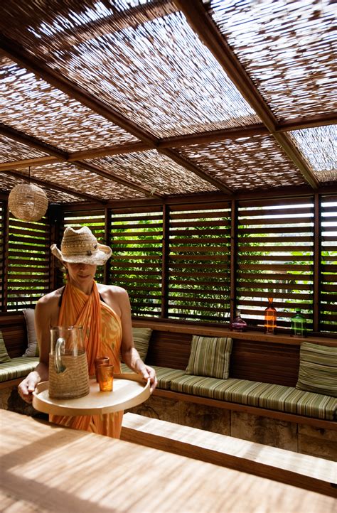 Travel Guide to Great Mackerel Beach via Sydney Transit 2