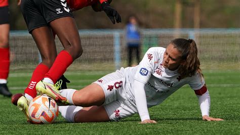 Photos D F Minine Le Fc Metz S Impose Domicile Face Issy