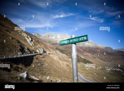 Furka pass james bond hi-res stock photography and images - Alamy