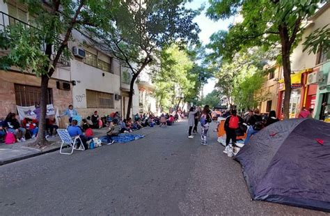 Caos De Tránsito Y Acampe En El Centro De Rosario Sin Mordaza