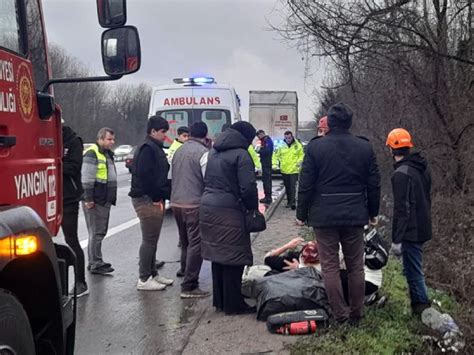 Sakarya Da Trafik Kazas Yaral