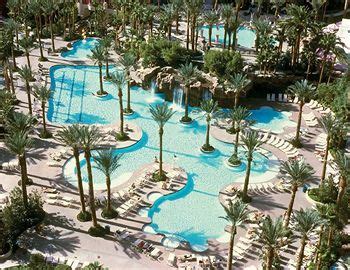 Hilton Grand Vacations Club at The Flamingo | Advantage Vacation ...