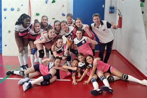 Pallavolo Zogno Le Ragazze Dell Under Vincono La Coppa Bergamo La