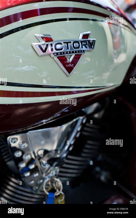 Victory motorcycle fuel tank and logo - USA Stock Photo - Alamy