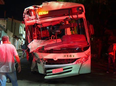 Acidente no Aracy motorista do ônibus segue em estado grave em São