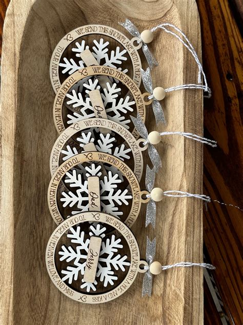 Memorial Snowflake Vintage West