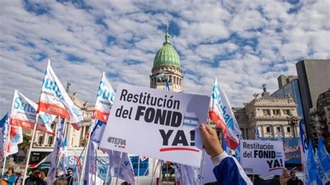 Segundo D A De Paro Universitario En Reclamo De Aumento Salarial