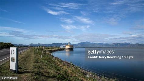 Uda Walawe Dam Photos and Premium High Res Pictures - Getty Images