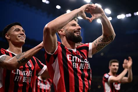 Giroud And Pioli Bid Farewell To Milan Juve End Season With Monza Win