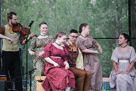 Du Folklore Franco Manitobain Dans Un Festival En Colombie