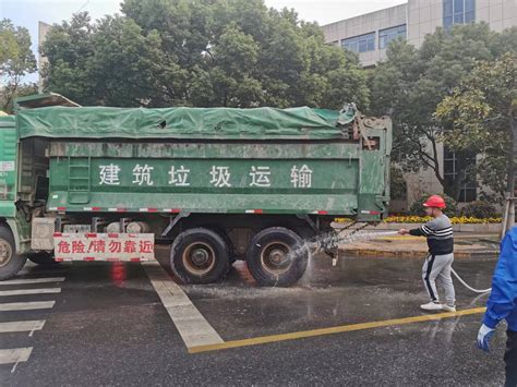 海盐县住建局开展国控监测点周边建筑工地扬尘防治专项整治