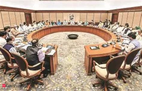 Cabinet Approves 4 Da Hike For Central Govt Employees And Pensioners