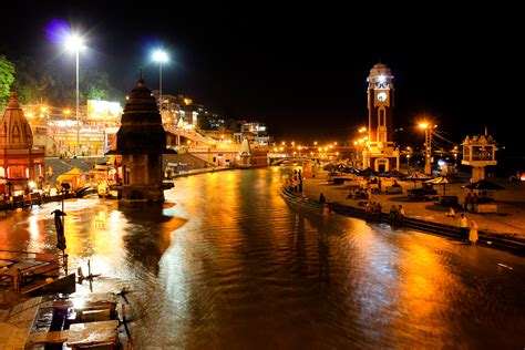 File:Har Ki Pauri, Haridwar.jpg - Wikimedia Commons