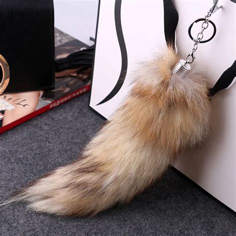 New Fashion Fox Tail Keychain Fox Fur Keychain Hot Large Wolf Tail Fur Tassel Bag Tag Black And