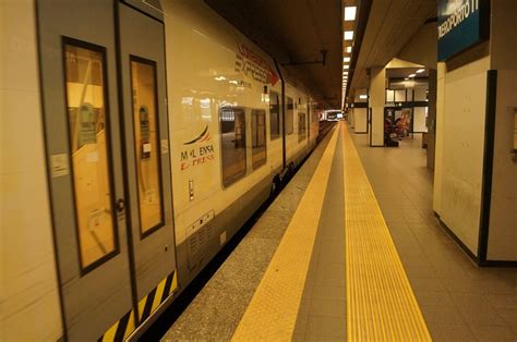 How to get from Milan Airport to the City Centre