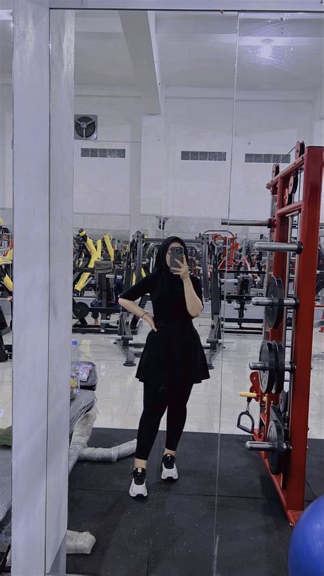 Pin Oleh Zainab Issa Di Hijabi Sports Outfit Pakaian Olahraga Wanita