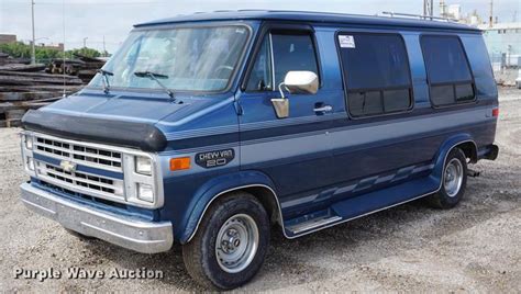 1990 Chevrolet G20 Van In Kansas City Ks Item Dd6467 Sold Purple Wave