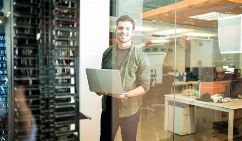 How To Become A Network Technician Complete Guide Skillsandtech