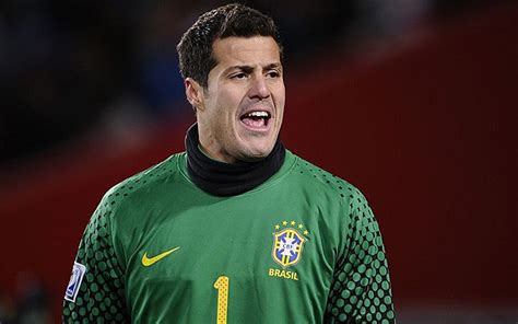 Brazil Goalkeeper Julio Cesar Agrees Four Year Deal To Join Qpr From