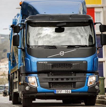 Bedrijfsauto Volvo FE En FL Met Nieuwe Motoren En Facelift En