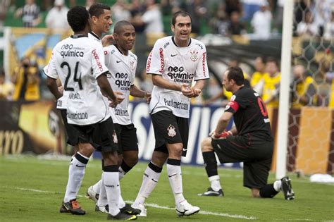 Jogos Para Relembrar Primeiro Gol De Danilo Pelo Corinthians Completou