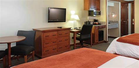 Rooms & Suites | Suites in Ada, Ohio | The Inn at ONU