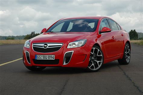 Opel Insignia 2 0 CDTI gen A pojemność zbiornika AdBlue