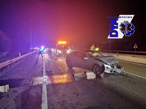 Dos Heridos En Un Accidente De Tráfico Esta Noche En La Autovía