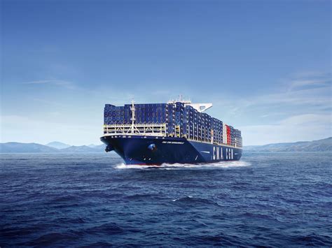 Cma Cgm Opts For Lng Fuel To Power Record Breaking Megaships Gcaptain