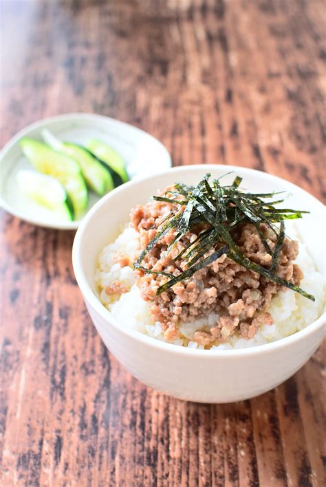 にんにくと生姜入り！ひき肉丼のレシピ