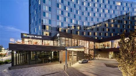 Hotel Photos | Hyatt Place Boston/Seaport District