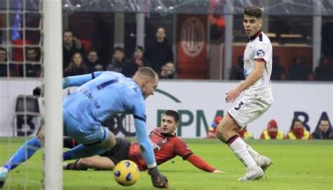 Cagliari Ridicolizzato A San Siro Milan Che Passa Il Turno In Coppa