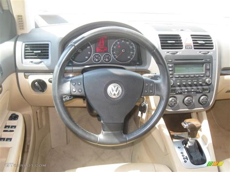 2005 Wheat Beige Metallic Volkswagen Jetta 2 5 Sedan 13236251 Photo