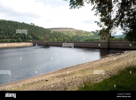 Howden reservoir in the Peak District in Derbyshire Stock Photo - Alamy