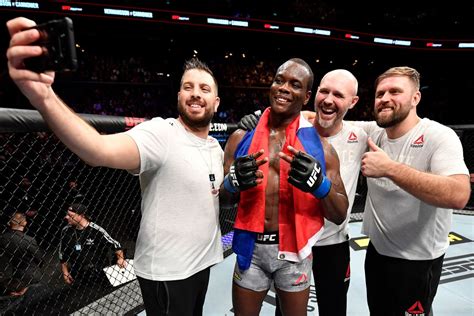 Ufc Copenhagen Bonuses Ovince Saint Preux Nets Bonus For Record Tying